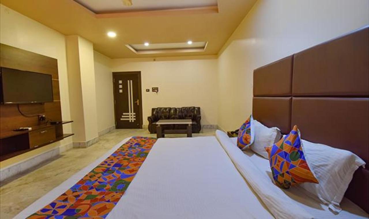 Fabhotel Rr Suites กูวาฮาติ ภายนอก รูปภาพ