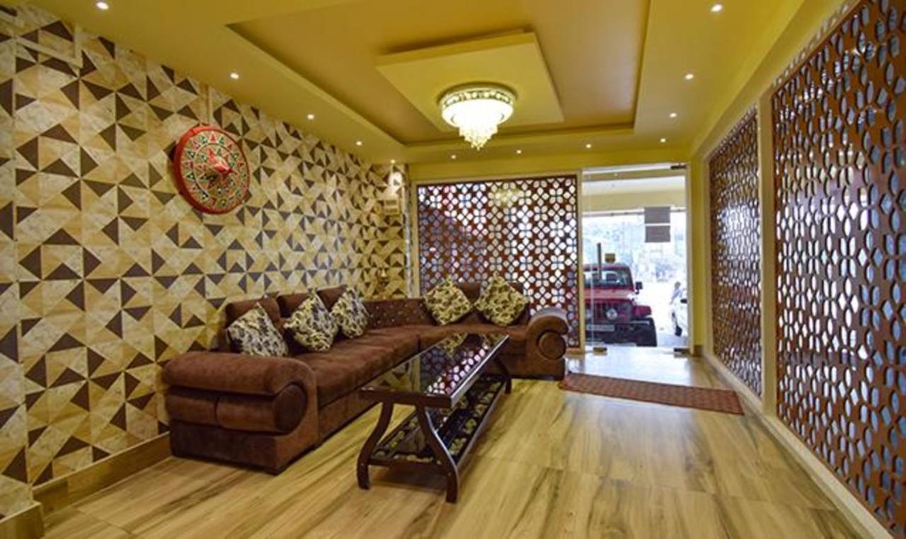 Fabhotel Rr Suites กูวาฮาติ ภายนอก รูปภาพ
