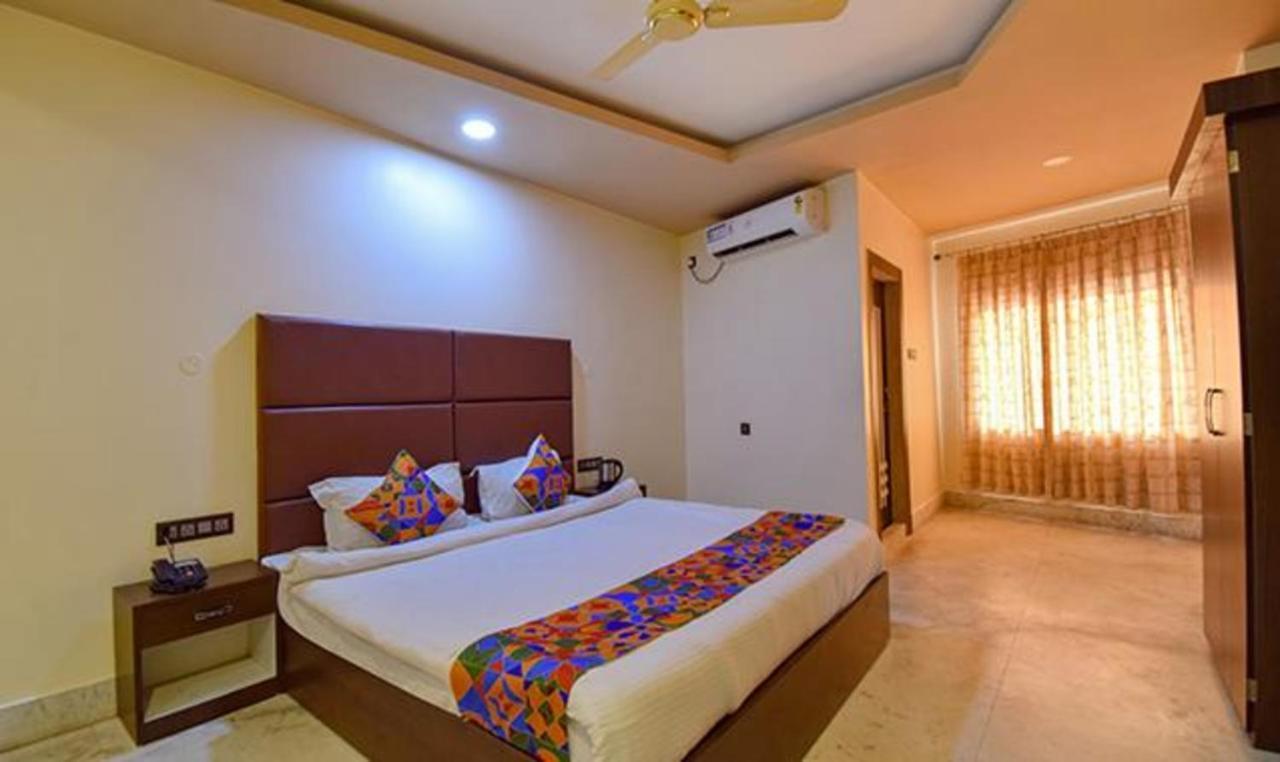 Fabhotel Rr Suites กูวาฮาติ ภายนอก รูปภาพ