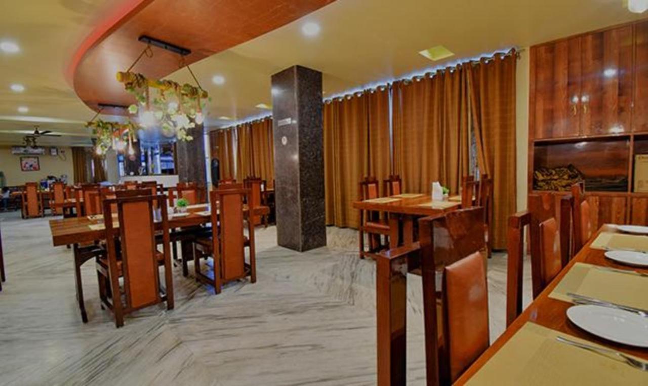 Fabhotel Rr Suites กูวาฮาติ ภายนอก รูปภาพ